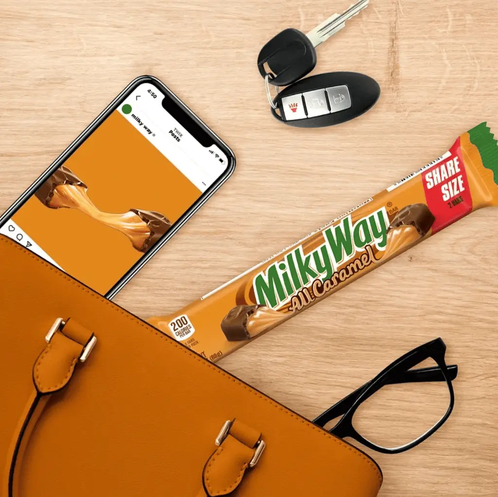 Шоколадний батончик Milky Way All Caramel Milk Chocolate Bar Share Size 88 г - фото 6
