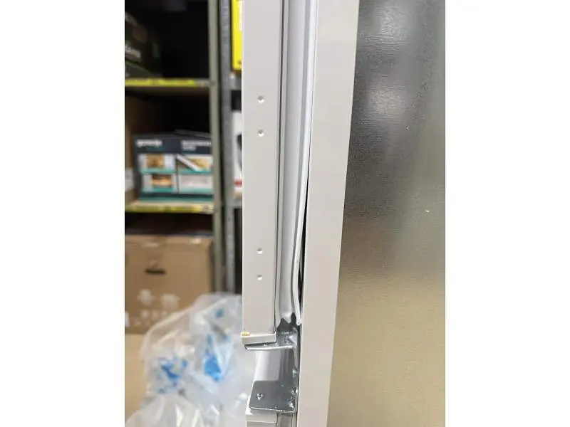 Вбудований холодильник Whirlpool WHC20T352 Уцінка - фото 7