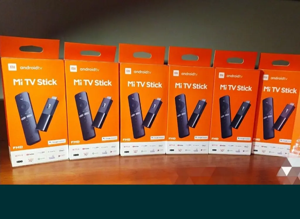 Медиаплеер Xiaomi Mi TV Stick беспроводная приставка для телевизора - фото 2