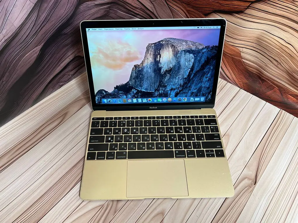 Б/в Ноутбук Apple MacBook 13.3" 2015 A2337 M-5Y31/8/256 (C02Q293KGF84)