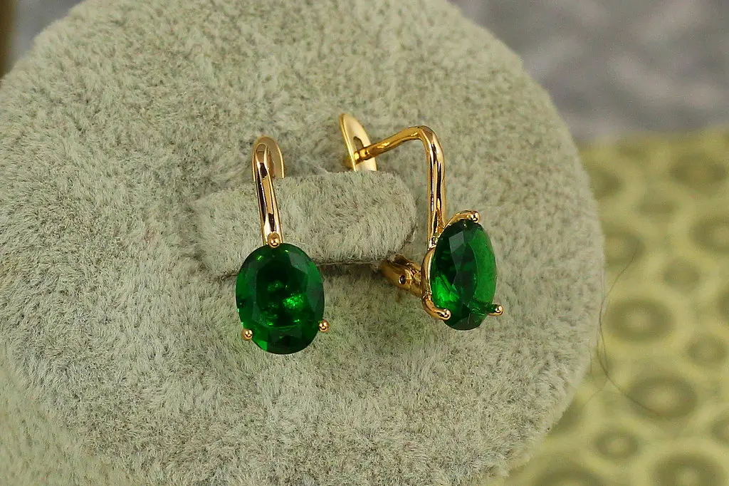 Сережки Xuping Jewelry солістка із зеленим овальним каменем 1,7 см золотисті - фото 2
