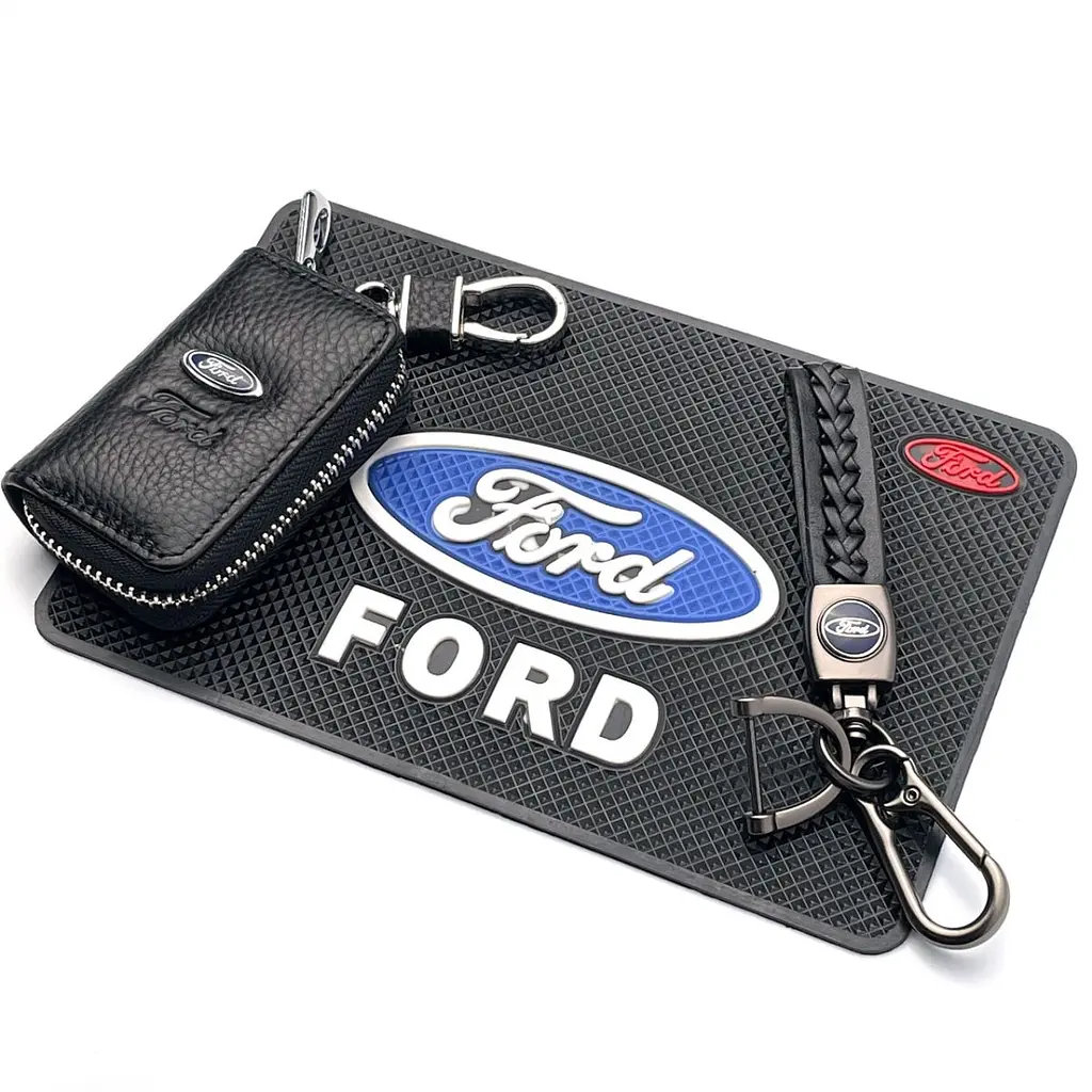 Автонабір №44 для Ford / килимок панелі / брелок з карабіном і чохол для автоключів з логотипом - фото 2