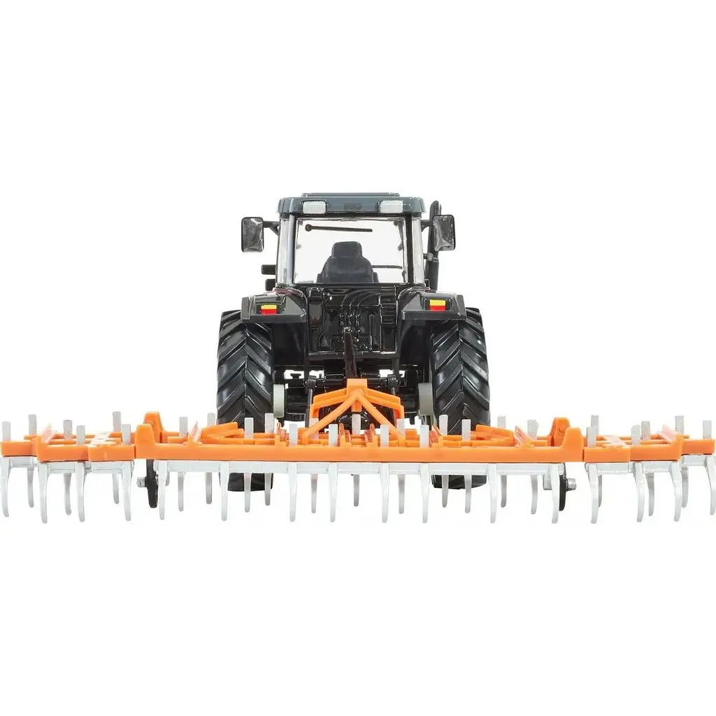 Модель Britains Трактор Massey Ferguson 6290 з культиватором 1:32 (43335) - фото 4
