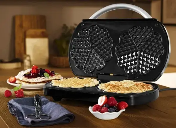 Электрическая вафельница SilverCrest SDW 1200 C1 1200 Вт бельгийские вафли сердцем 2 шт. - фото 7