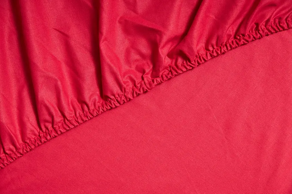 Простынь на резинке Moon&Star Cherry Red Бязь Gold Люкс 160х200х25 см - фото 3