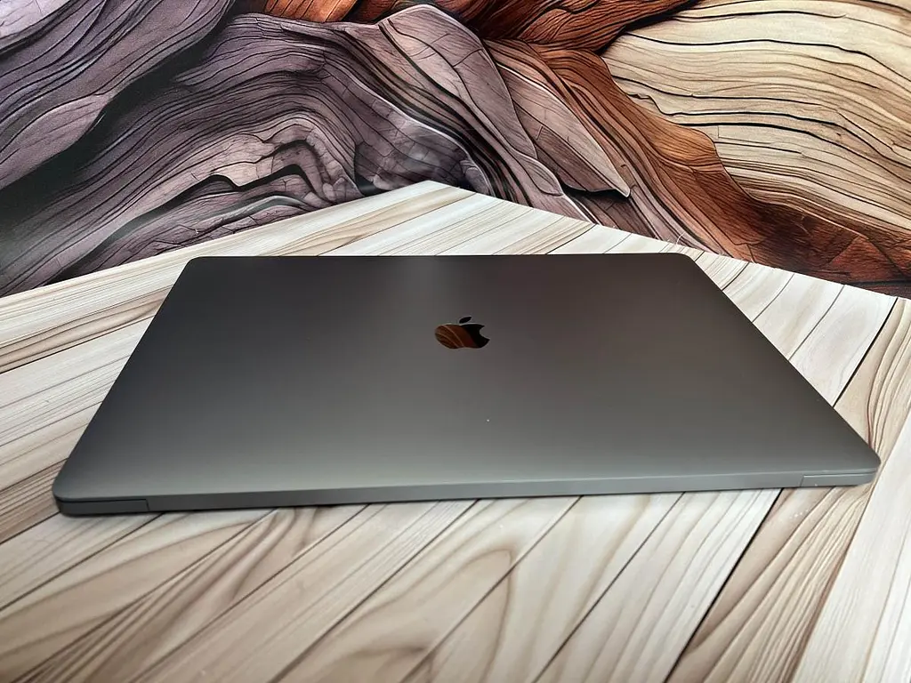 Ноутбук Apple MacBook Pro 16" 2019 i7-9750H/32/512 (C02CJ7EQMD6R) Б/в - фото 8