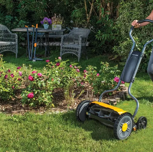 Механічна газонокосарка Fiskars StaySharp ™ Plus Reel Mower 113872 (1015649) - фото 2