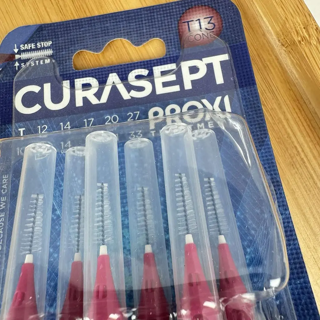 Міжзубний йоржик Curasept Proxi T13cone, ISO4 (1.3 мм, бордо), 6 шт - фото 2