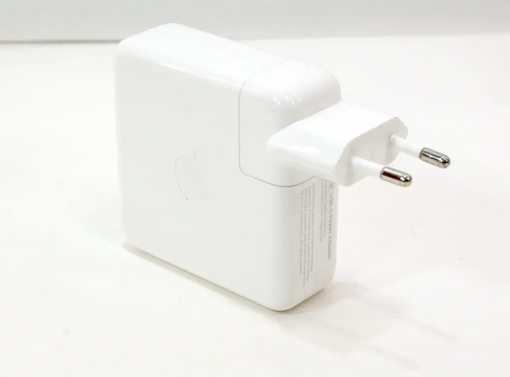 Зарядний пристрій PowerPlant для ноутбуків Apple 61 W USB-C 20.3 V 3 A A A461HCUSB - фото 9