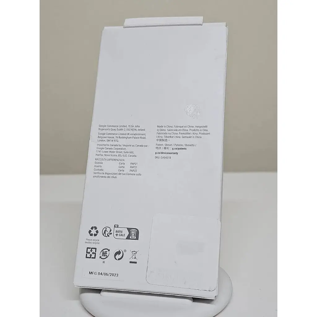 Оригинальный противоударный чехол Google Official Soft Shell Case для Pixel 7a (6.1") Charcoal (GA04318) - фото 3