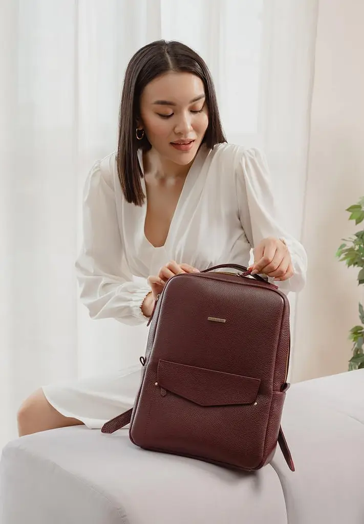 Кожаный женский городской рюкзак на молнии Cooper марсала флотарь - фото 2