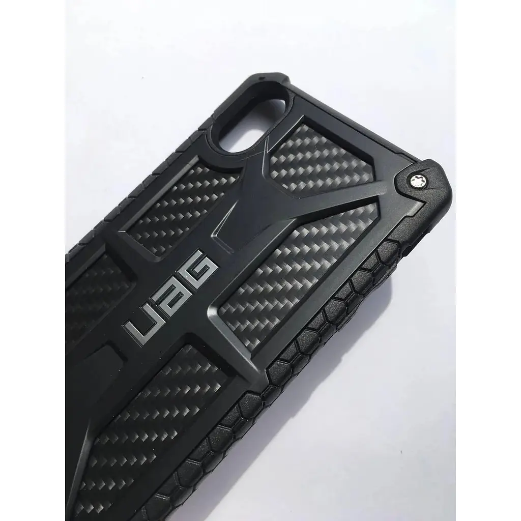 Оригинальный противоударный чехол UAG Monarch для iPhone XS Max Black Carbon 111101114242 - фото 4