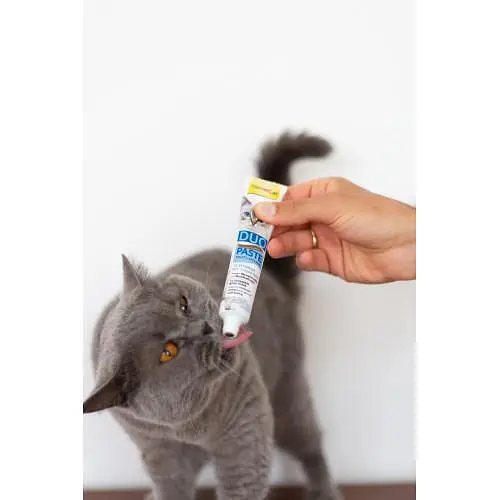 Паста для котів GimCat DUO PASTE Multi-vitamin 12 vitamins with tuna 12 вітамінів і тунець, 50 г - фото 4