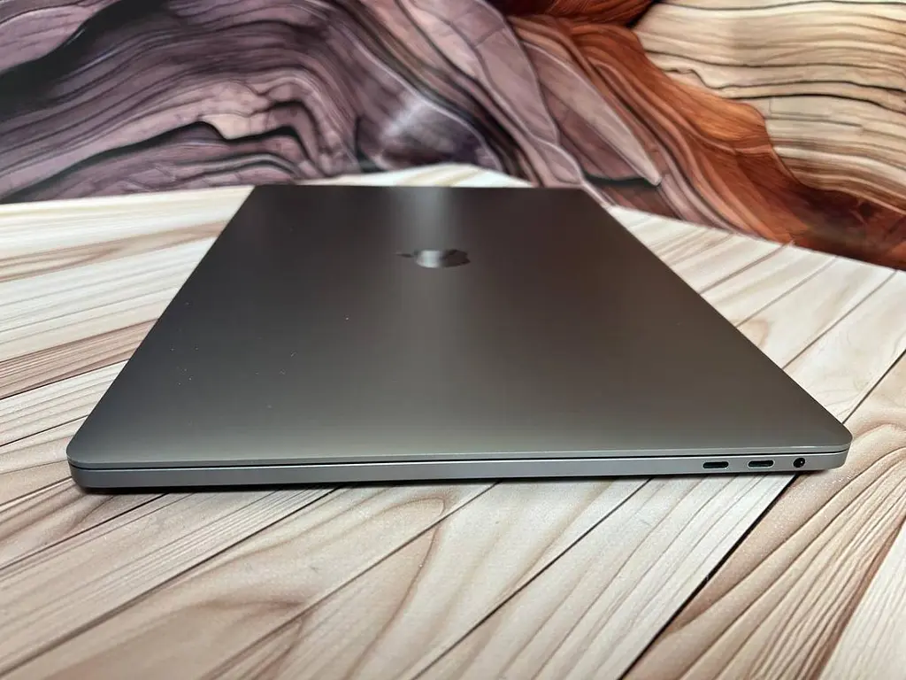 Ноутбук Apple MacBook Pro 16" i7-9750H/32/512 (C02DR632MD6R) Б/в - фото 5
