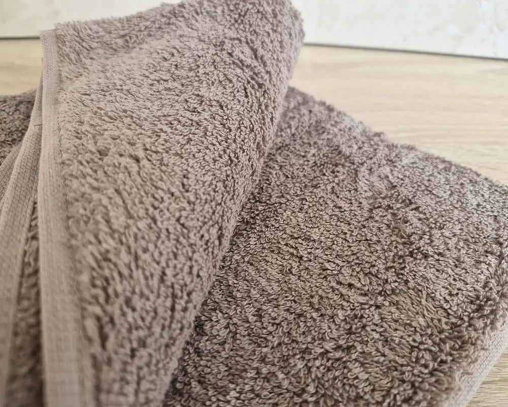Рушник турецький махровий однотонний Gulcan 50х90 коричневий Brown щільність 480 г/м2 петля 16/1 - фото 2