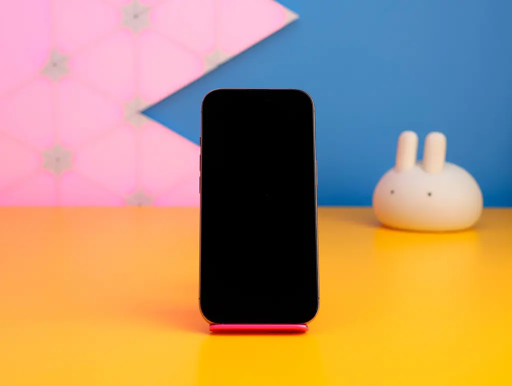 Смартфон Apple iPhone 16 Pro 128GB eSIM Desert Titanium (MYMC3) Б/У [158588] - фото 3