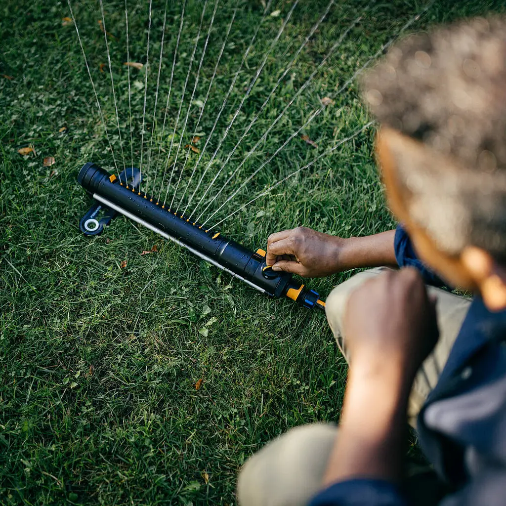 Дощувач Fiskars осцилюючий Fiskars X-Series M (1070832) - фото 6