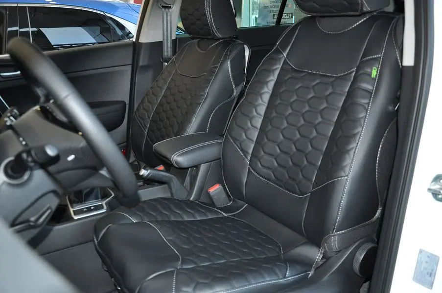 Автомобільні чохли для передніх сидінь Cayman Luxury black Model S Чорні - фото 7