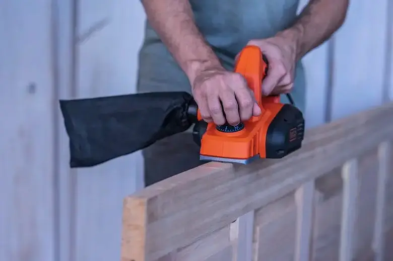 Рубанок мережевий Black&Decker BEW712 - фото 10