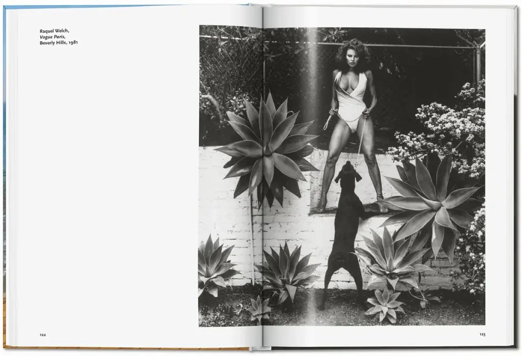 Helmut Newton - Сара Мовер - фото 6