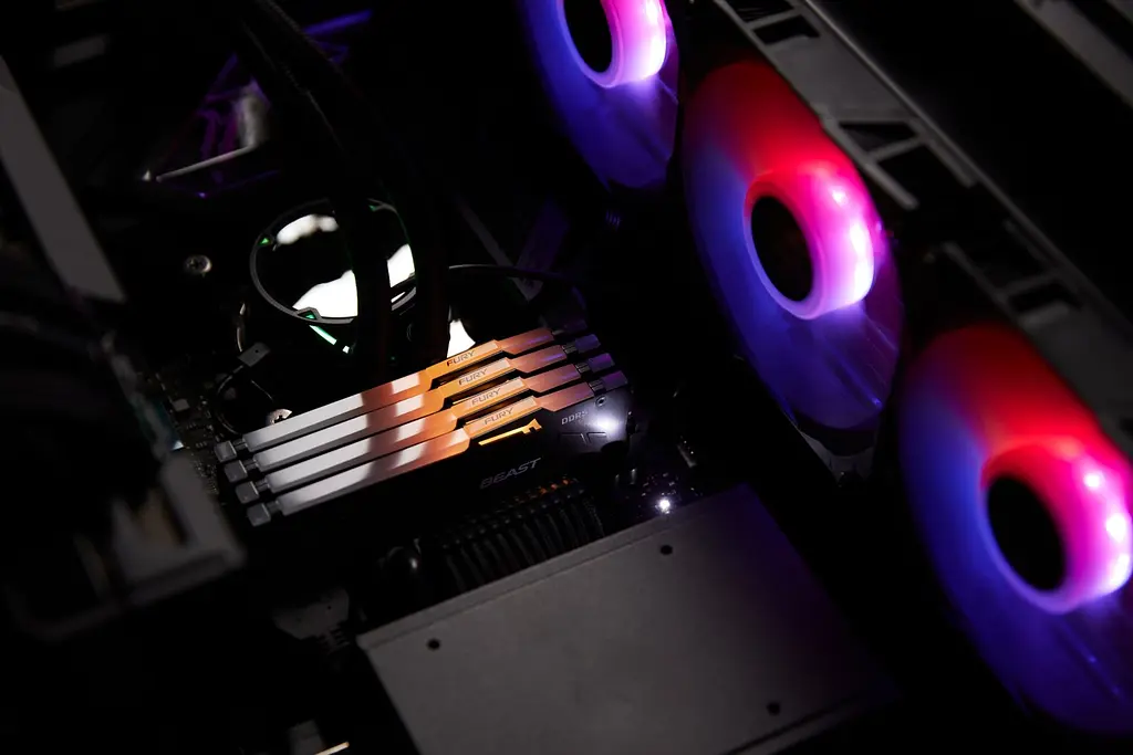 Пам'ять ПК DDR5 16GB KIT (8GBx2) 5200 FURY Beast RGB Kingston teh0024806 - фото 3