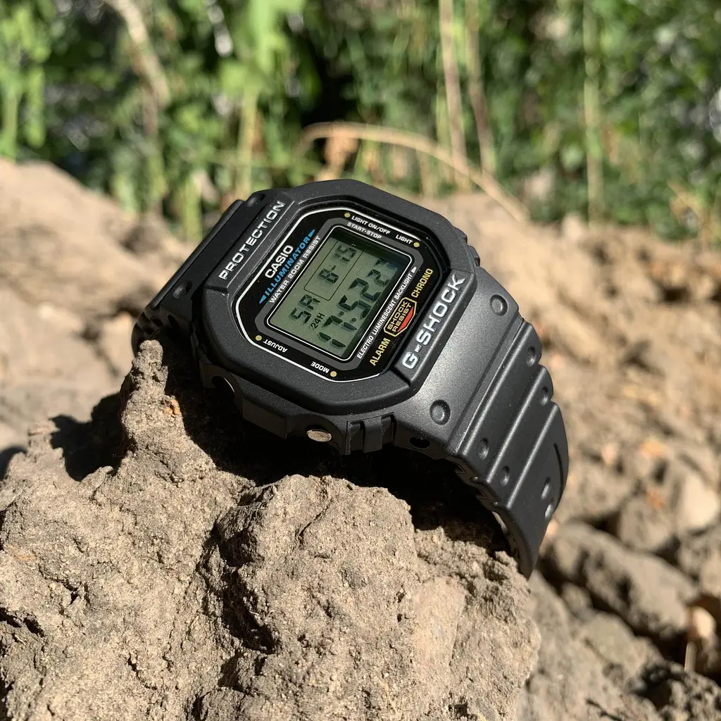 Протиударні годинники чоловічі наручні оригінальні японські Casio G-Shock DW-5600E-1VER з полімерним ремінцем - фото 6