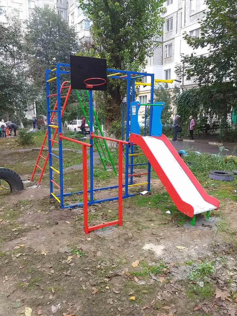 Спортивний ігровий комплекс для дітей з гіркою вуличний - фото 3