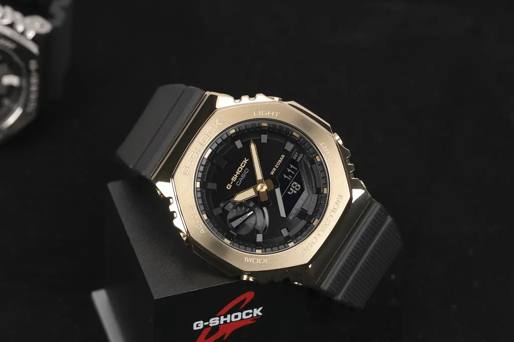 Годинник Casio G-Shock GM-2100G-1A9ER - фото 2