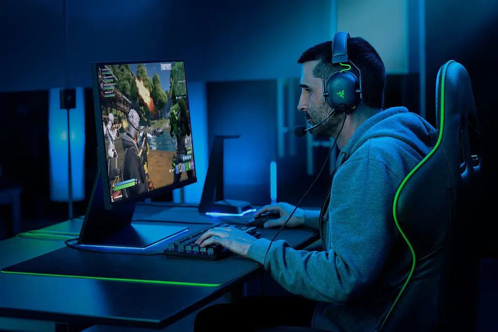 Гарнітура Razer BlackShark V2 Wired + USB Mic Enhancer 3.5 мм Black (RZ04-03230100-R3M1) - фото 2