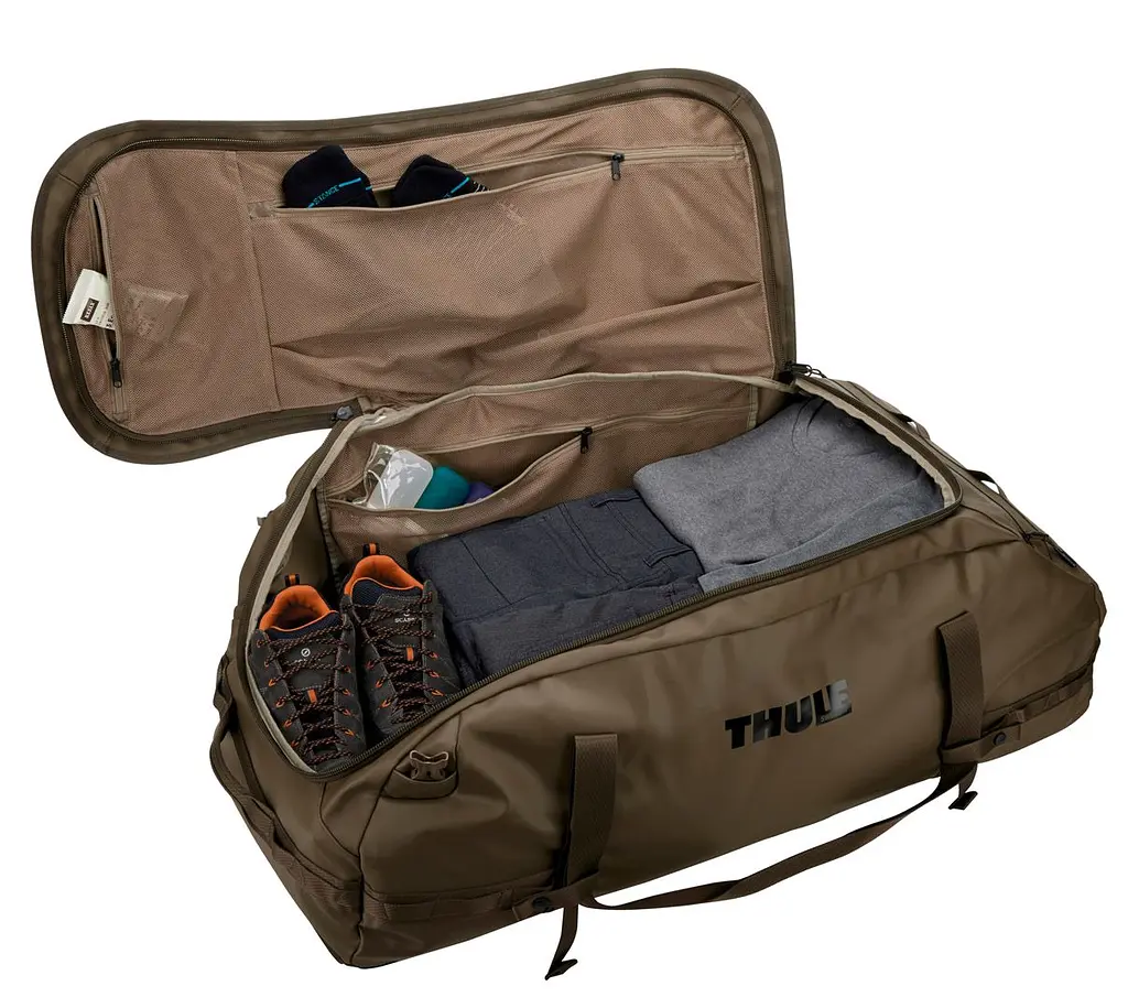 Спортивная сумка Thule Chasm Duffel 130L (Deep Khaki) 3205600 (TH 3205600) - фото 3