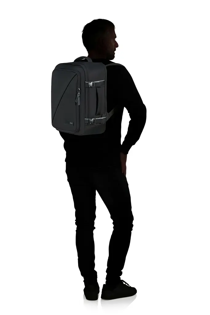 Рюкзак S/M 15.6" American Tourister TAKE2CABIN BLACK 40x30x20 91G*09009 - фото 4