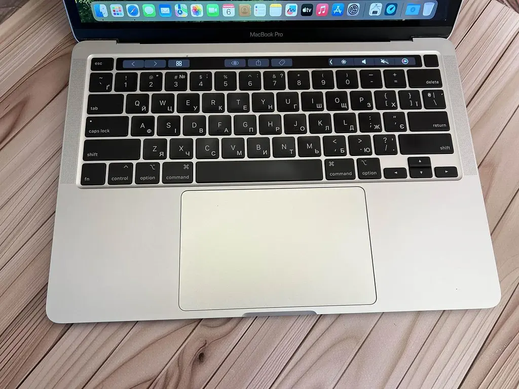 Ноутбук Apple MacBook Pro 13" 2020 i7/32GB/512GB (C02DR2ADML87) Б/в - фото 2