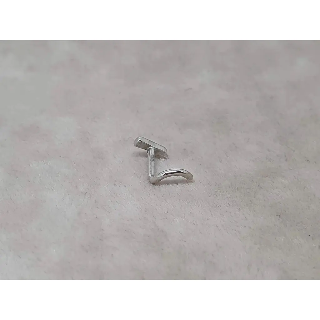 Серебряная серьга-пирсинг в нос Ирий Молния. 6034 - фото 2