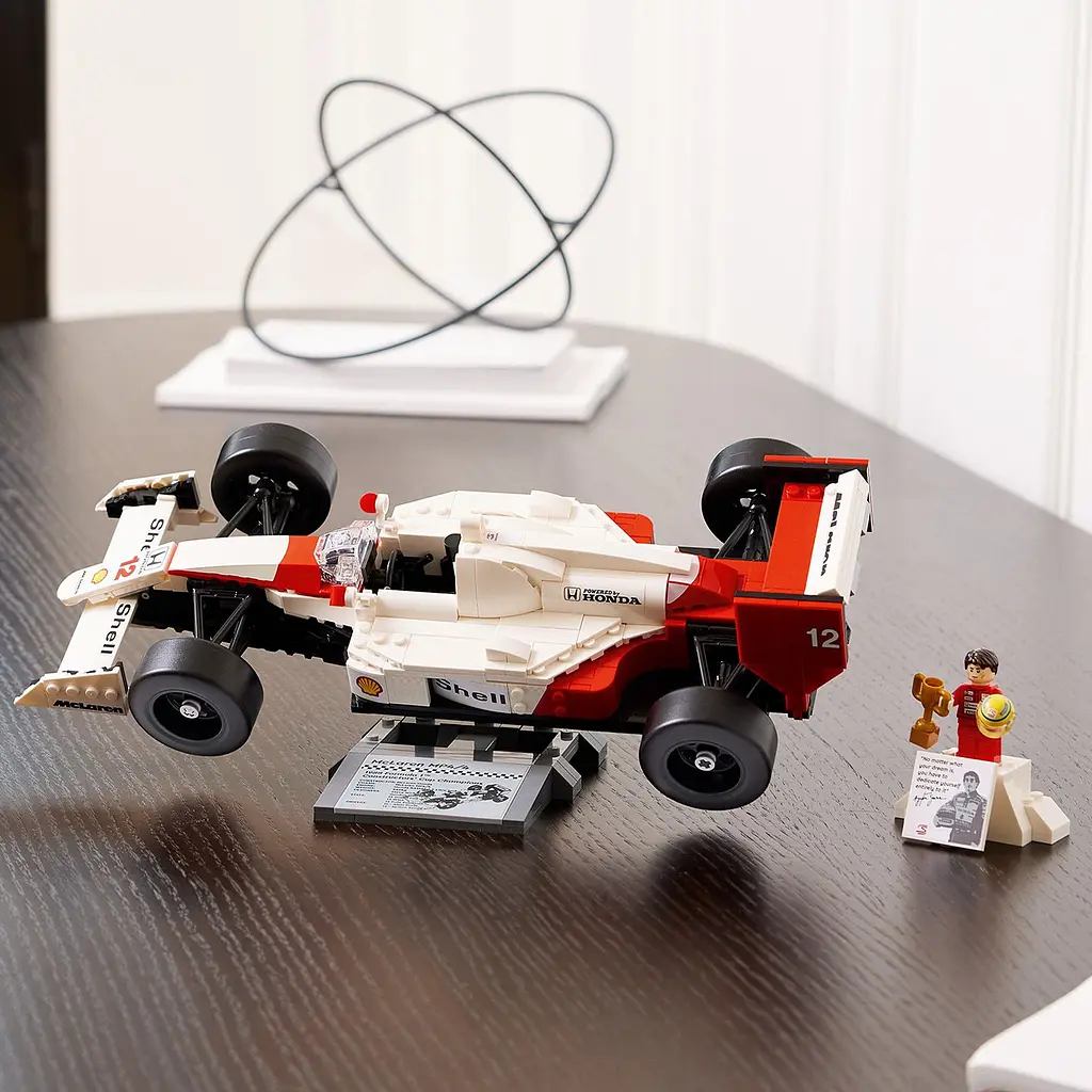 Конструктор LEGO Icons McLaren MP4/4 і Айртон Сенна 693 деталей (10330) - фото 4