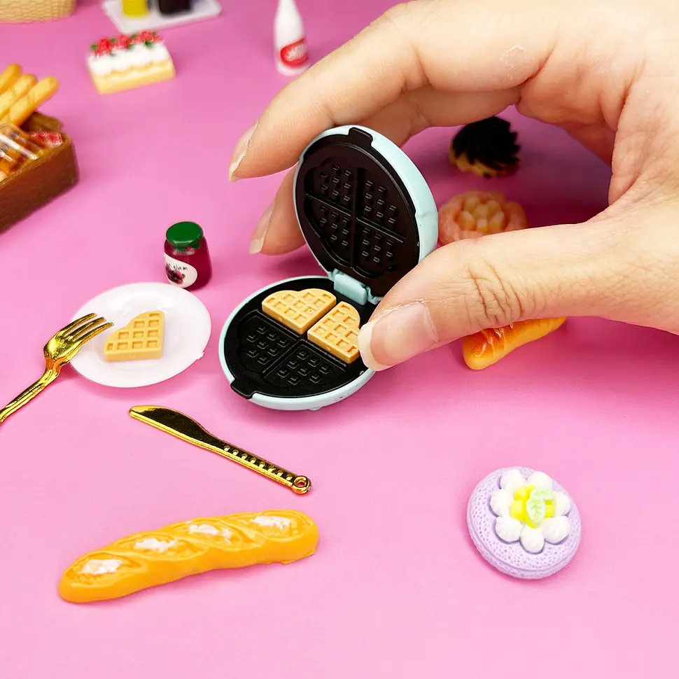 Ігровий набір з сюрпризом Пікнік Mini World 2305003 зі стікерами - фото 7