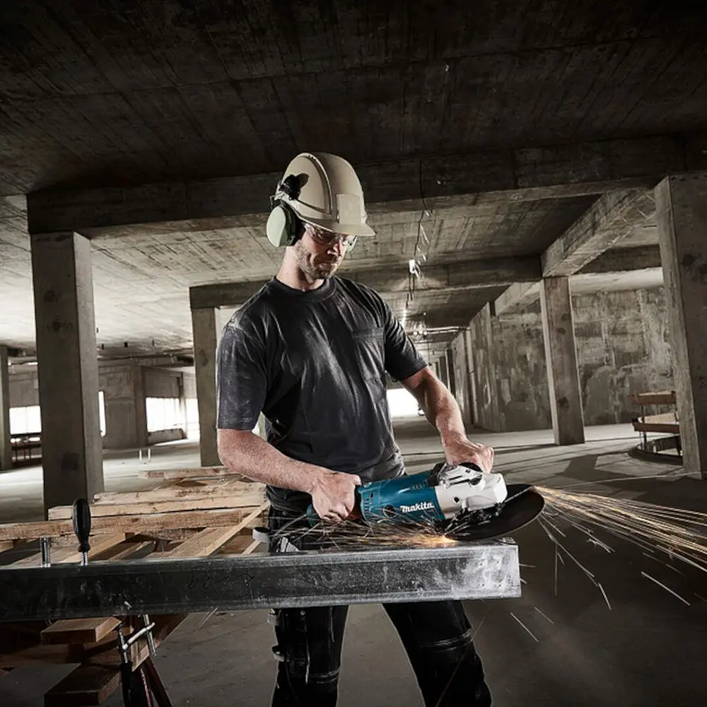 Makita Шліфмашина кутова GA9020 230мм 2200Вт 6600об/х 5.8кг - фото 3