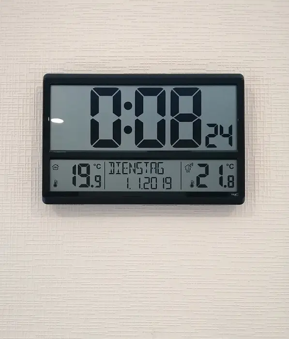 Годинник настінний TFA XL 60452101 - фото 2