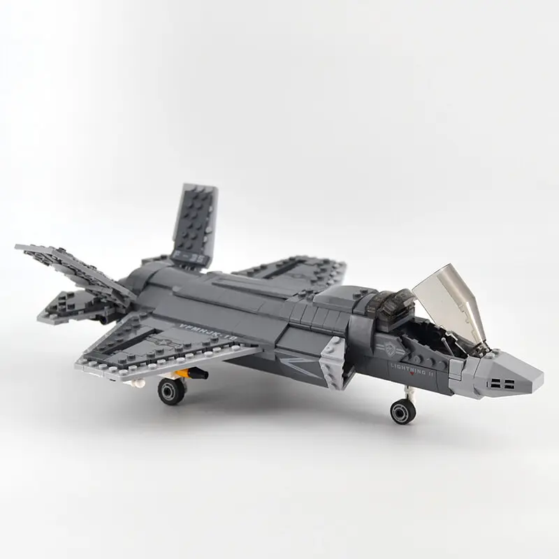 Конструктор XingBao Винищувач F-35 Fighter 646 Деталей - фото 5
