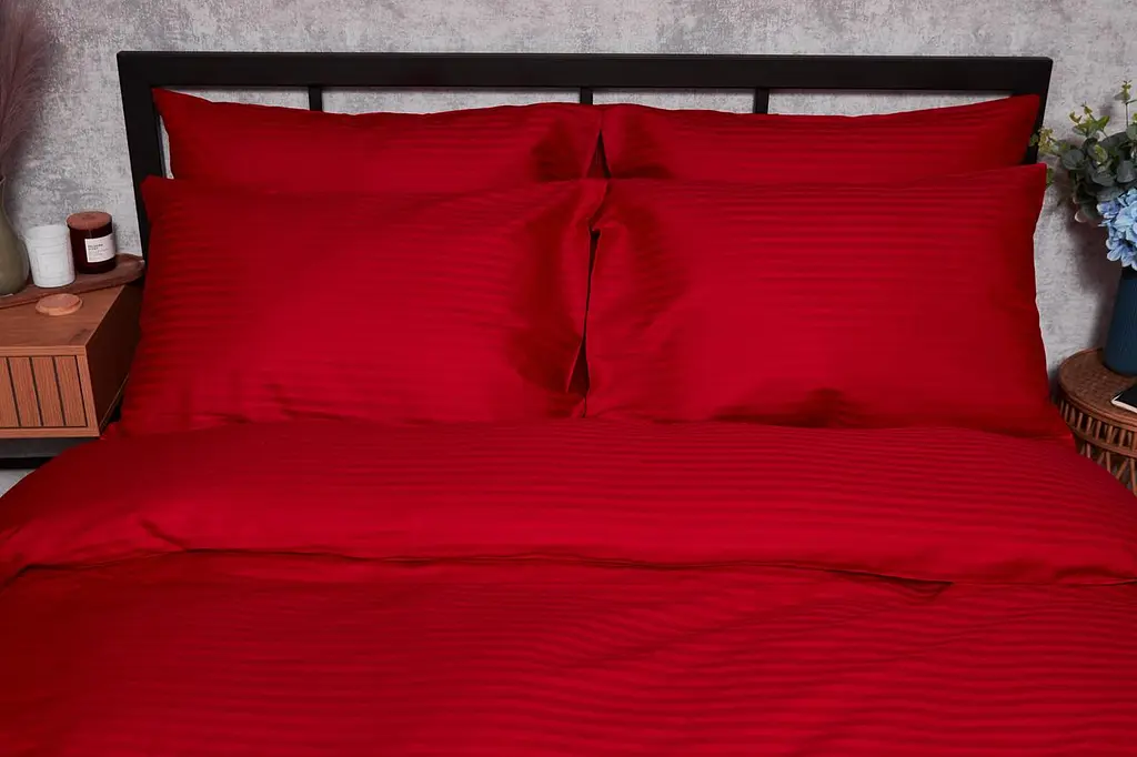 Комплект постельного белья Moon&Star Satin Stripe Stripe Red двуспальный 175х210 наволочки 4х50х70 - фото 2