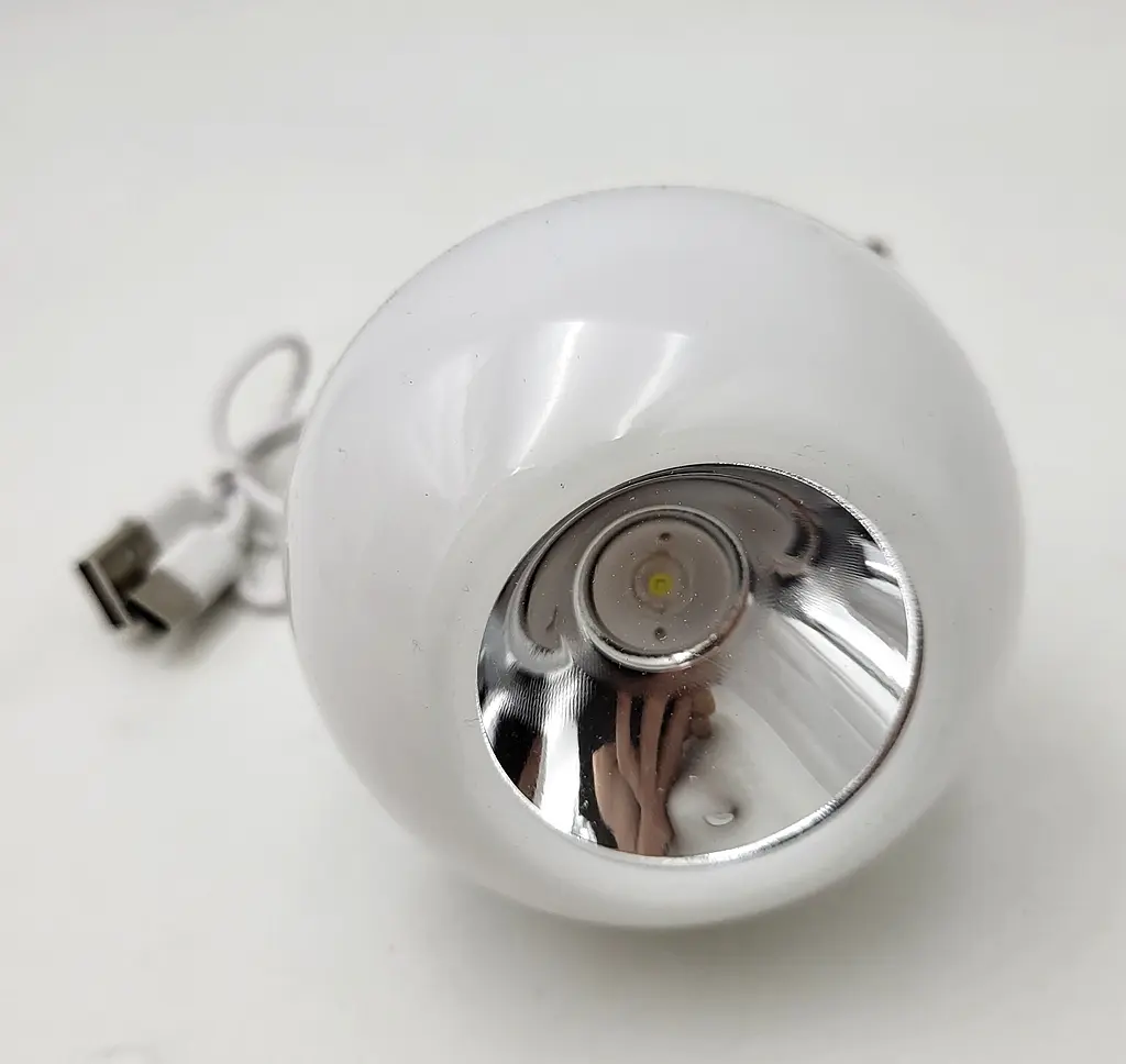 Світлодіодна LED-лампа 20 W акумуляторна з ліхтарем (знімні 2 × 18650) - фото 4
