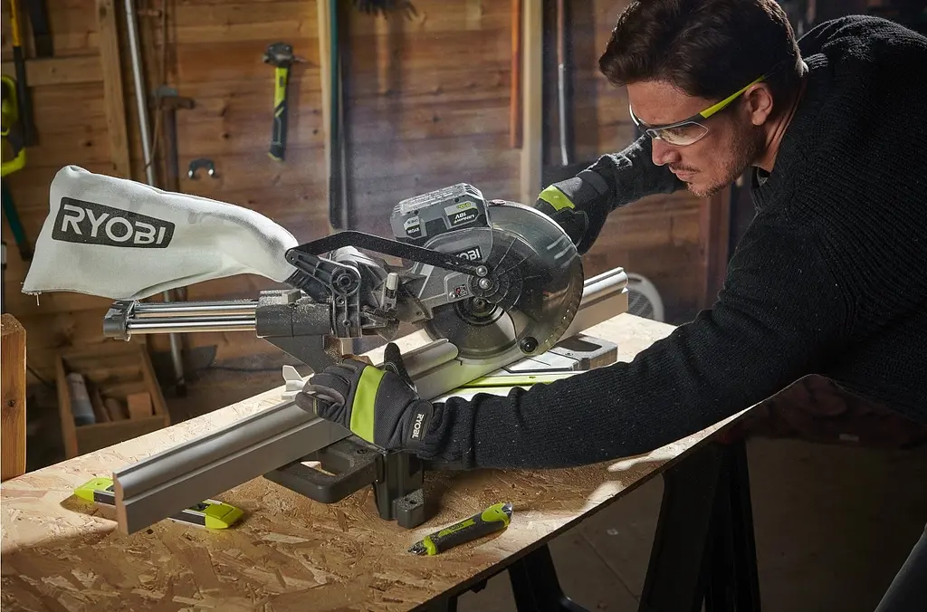Пила торцювальна Ryobi ONE+ RMS18190-0 акумуляторна 18В без АКБ та ЗП - фото 3