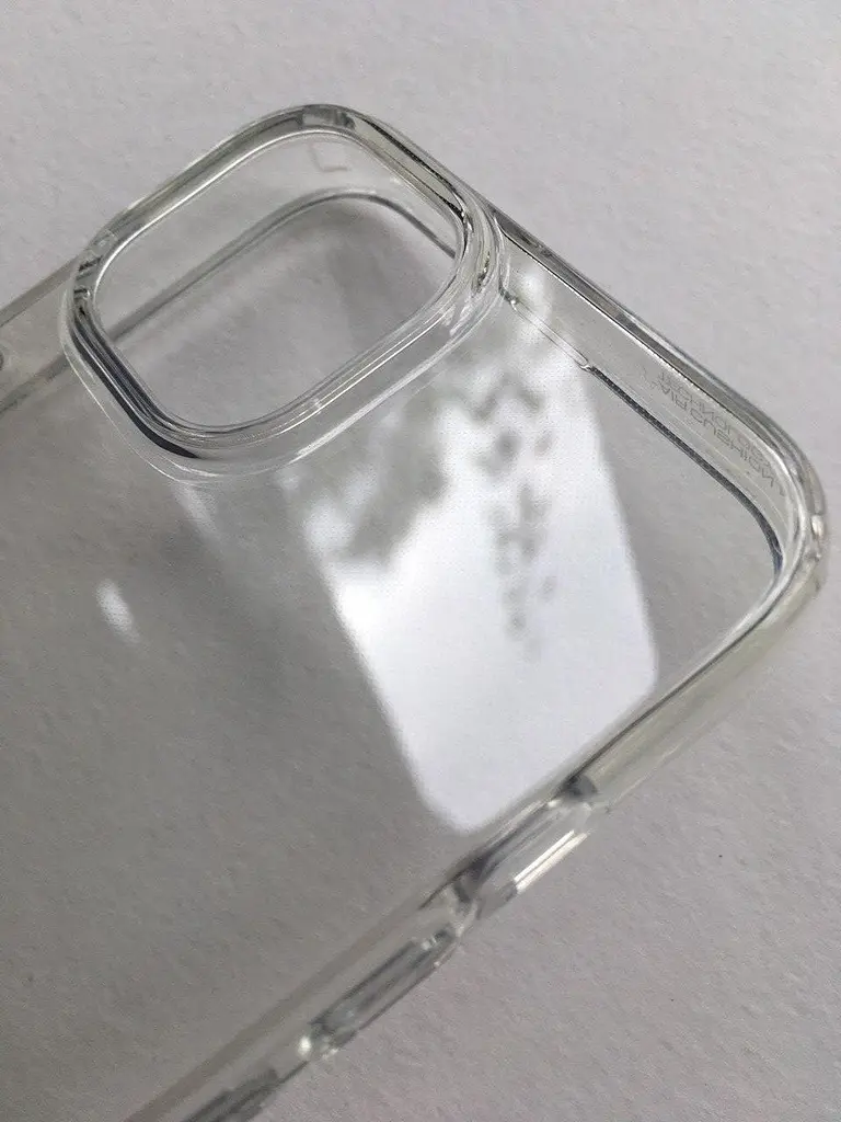 Оригінальний протиударний чохол Spigen Liquid Crystal Flex для iPhone 14 / iPhone 13 (ACS04677) - фото 9