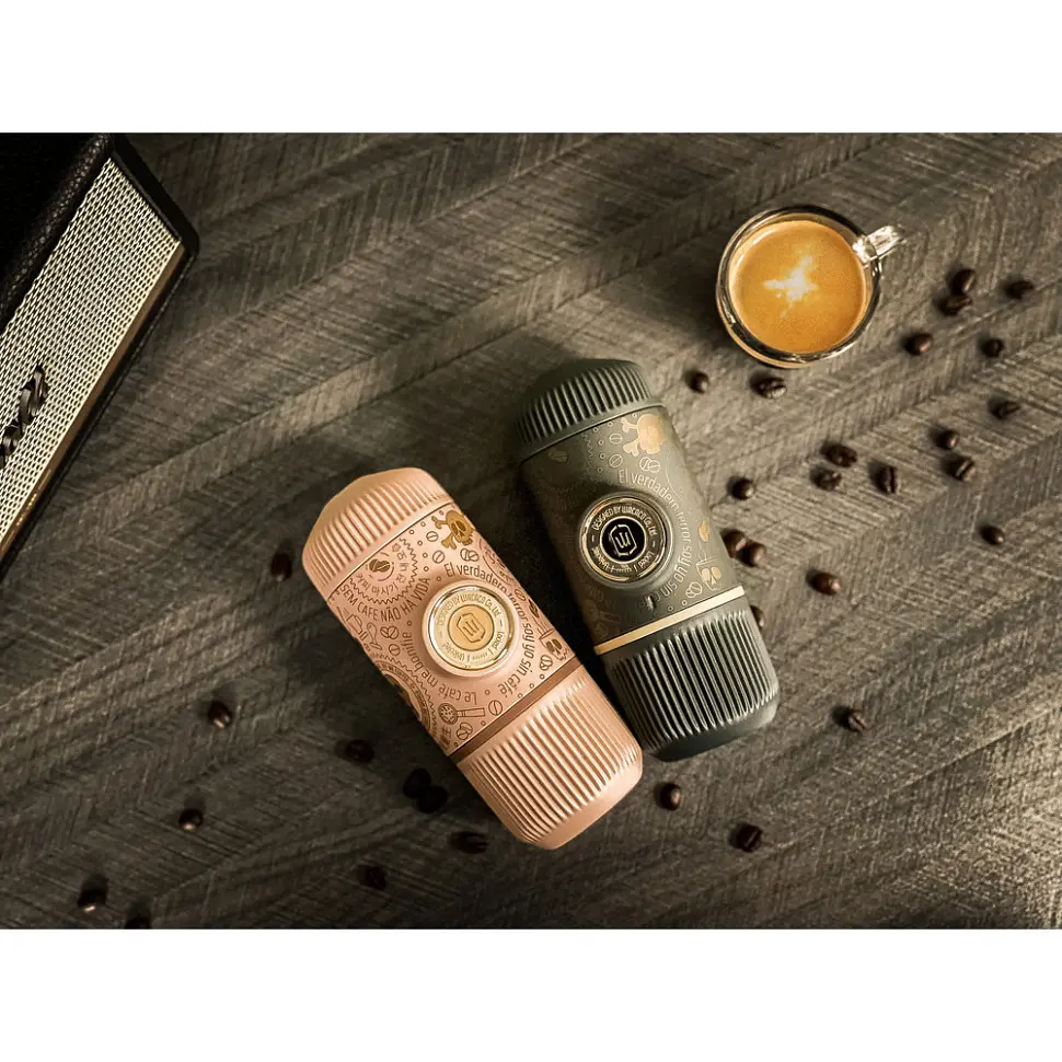Портативна еспресо-кавоварка Wacaco Nanopresso темно-сіра з чохлом - фото 6