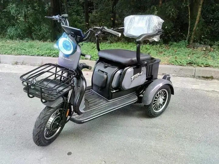 Электроскутер Трехколесный Crosser TR1 (600W, 72V, 20Ah) Серый - фото 8