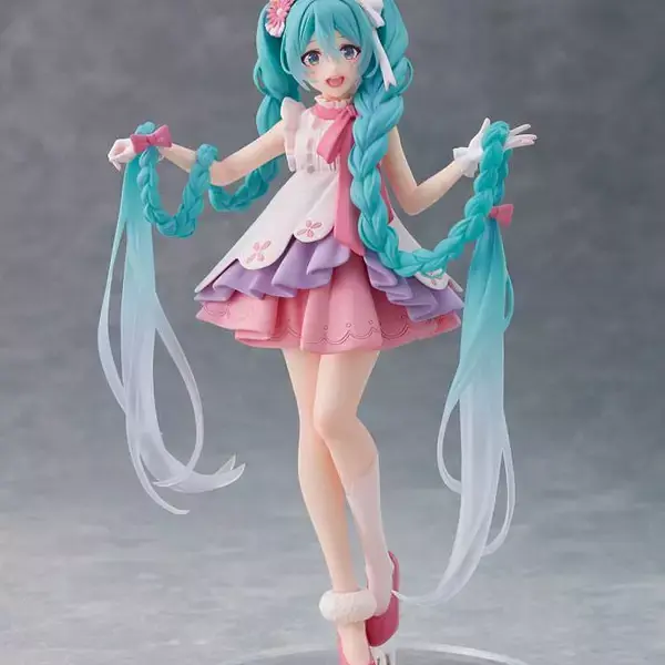 Фигурка Taito Хацунэ Мику Hatsune Miku Wonderland Hatsune Miku Rapunzel 19 см T V HMWR 19 - фото 2