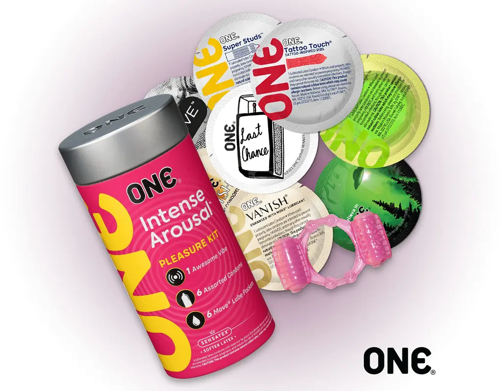 Набір One Intense Arousal Pleasure Kit: Презервативи 6 шт. + Лубрикант 6 шт. + Вібро кільце 1 шт. (ROZ6501053344) - фото 3