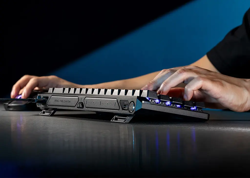 Клавіатура Asus ROG Falchion Ace HFX Black [90MP03VE-BKUA20] [126951] - фото 8