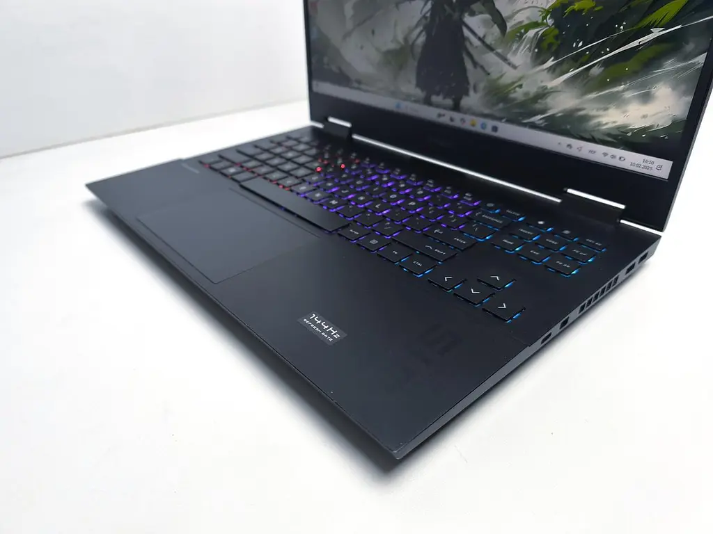 Ноутбук HP 15.6" OMEN FHD IPS 144Hz i7-10750H 16GB RAM SSD 512GB Nvidia RTX 3070 8GB (10143) Б/в - фото 4