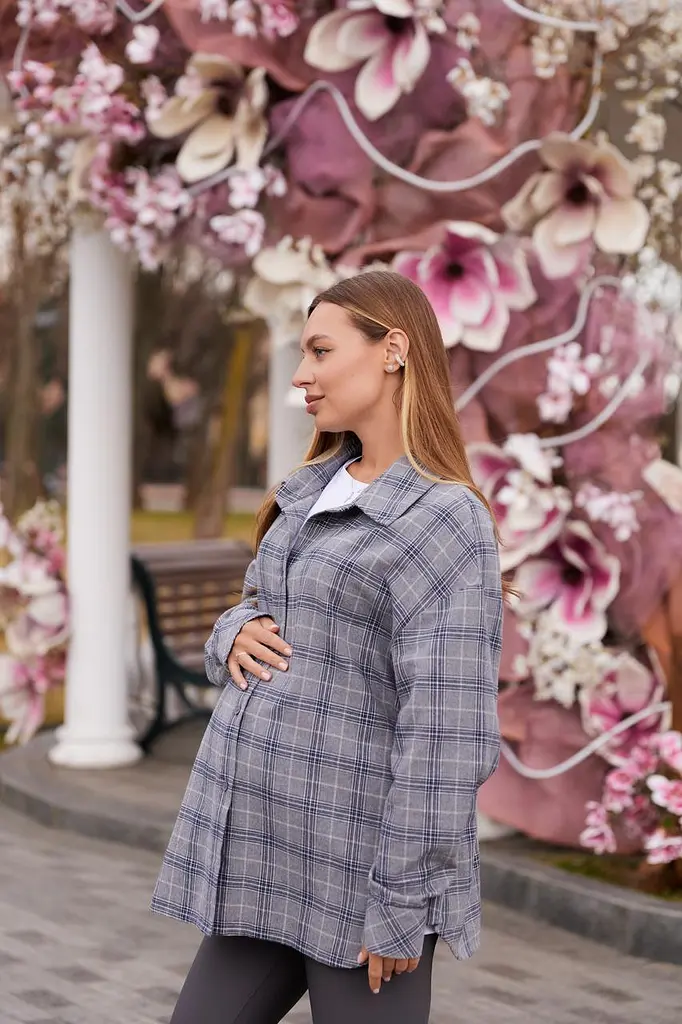 Женская рубашка для беременных стиля oversize в клетку для будущих мам Siena XXL - 3XL (50 - 52) Lullababe серый - фото 2