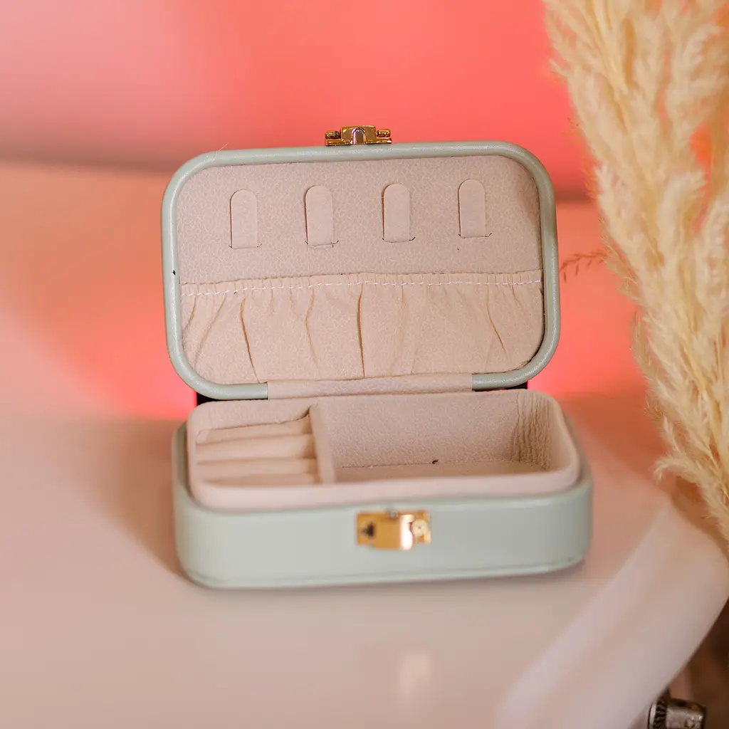 Скринька-органайзер для прикрас із екошкіри з накидним замком 12х7,5х4 см, евкаліпт Yiwu HP-5-34GR - фото 7